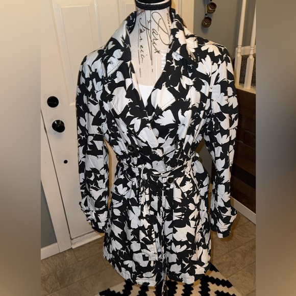 Larry Levine Medium Jacket - Picture 2 of 5